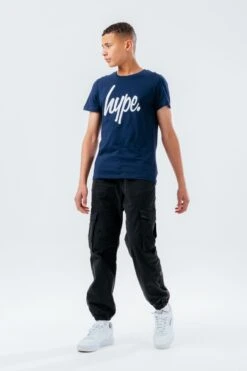 HYPE UNISEX KIDS NAVY SCRIPT T-SHIRT -Hype CORE21 093 FULL FRONT