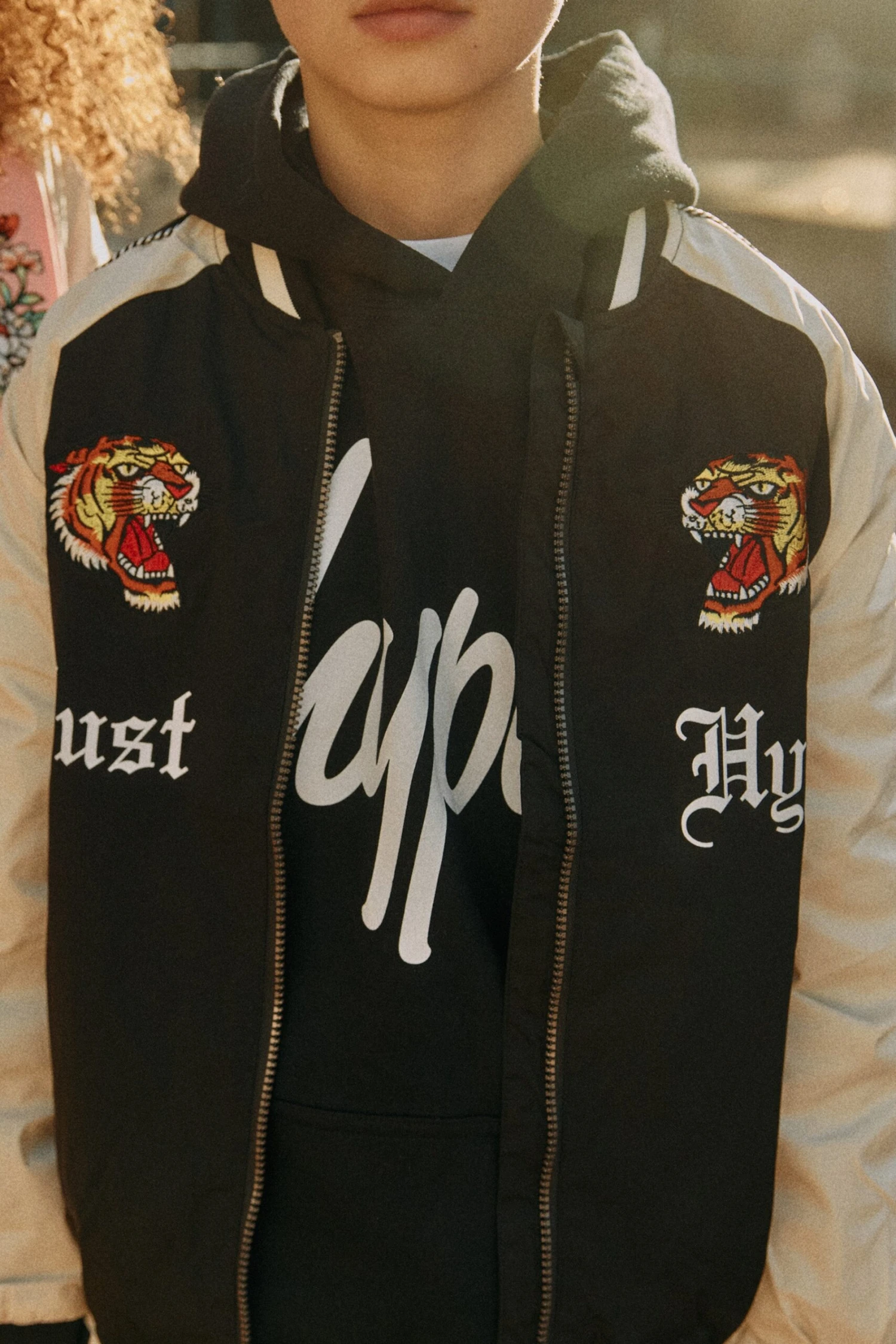 HYPE X ED HARDY BOYS BLACK TIGER SOUVENIR JACKET 8 HYPE X ED HARDY BOYS BLACK TIGER SOUVENIR JACKET - Image 6