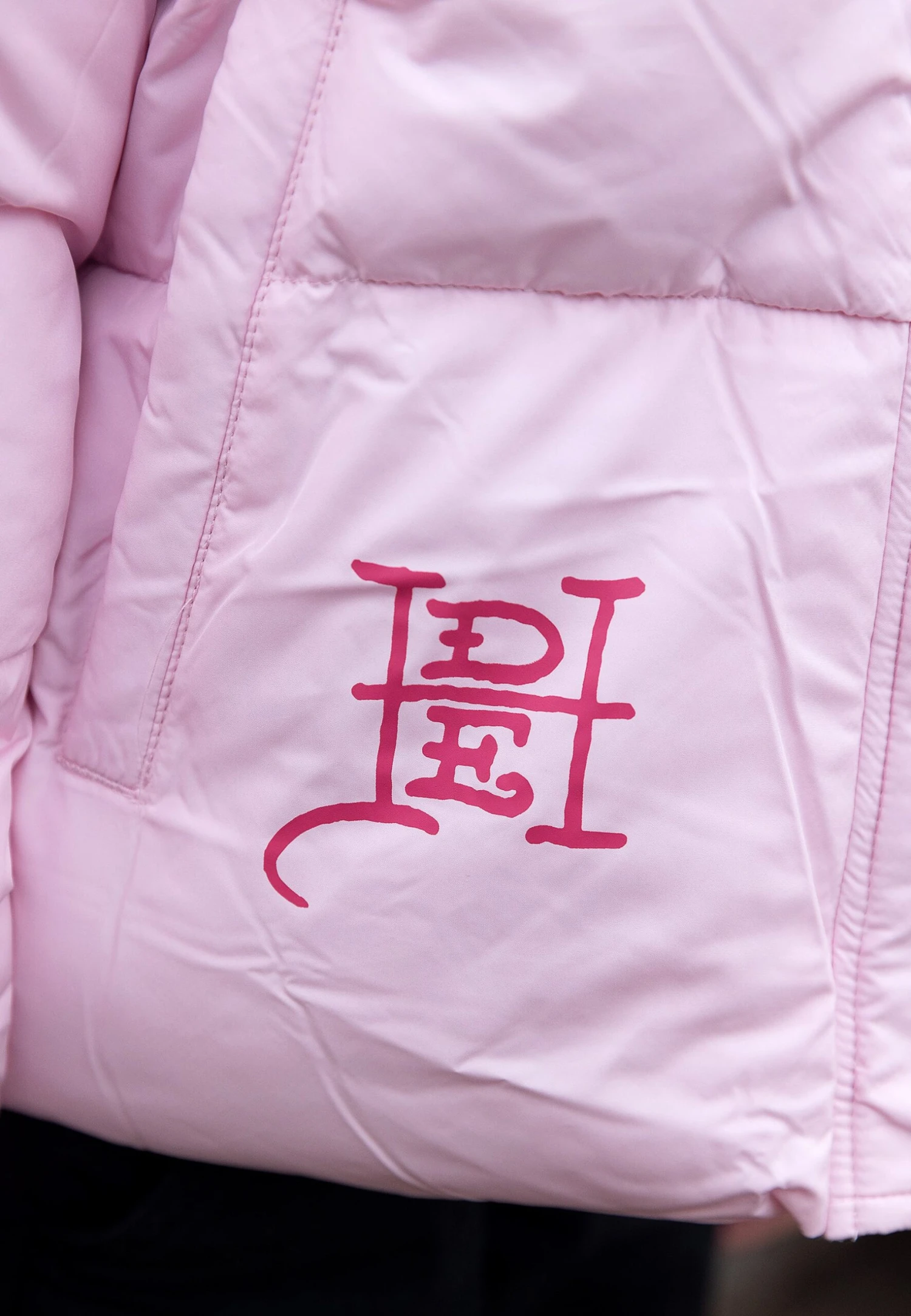 HYPE X ED HARDY GIRLS CROPPED PINK PUFFER JACKET 16 HYPE X ED HARDY GIRLS CROPPED PINK PUFFER JACKET - Image 14