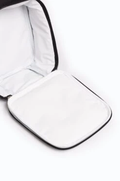 HYPE GEO CAMO LUNCH BAG -Hype LUNCH BOX INSIDE 1 5d18f81b c5c6 4370 8c3d b44cab60abd7