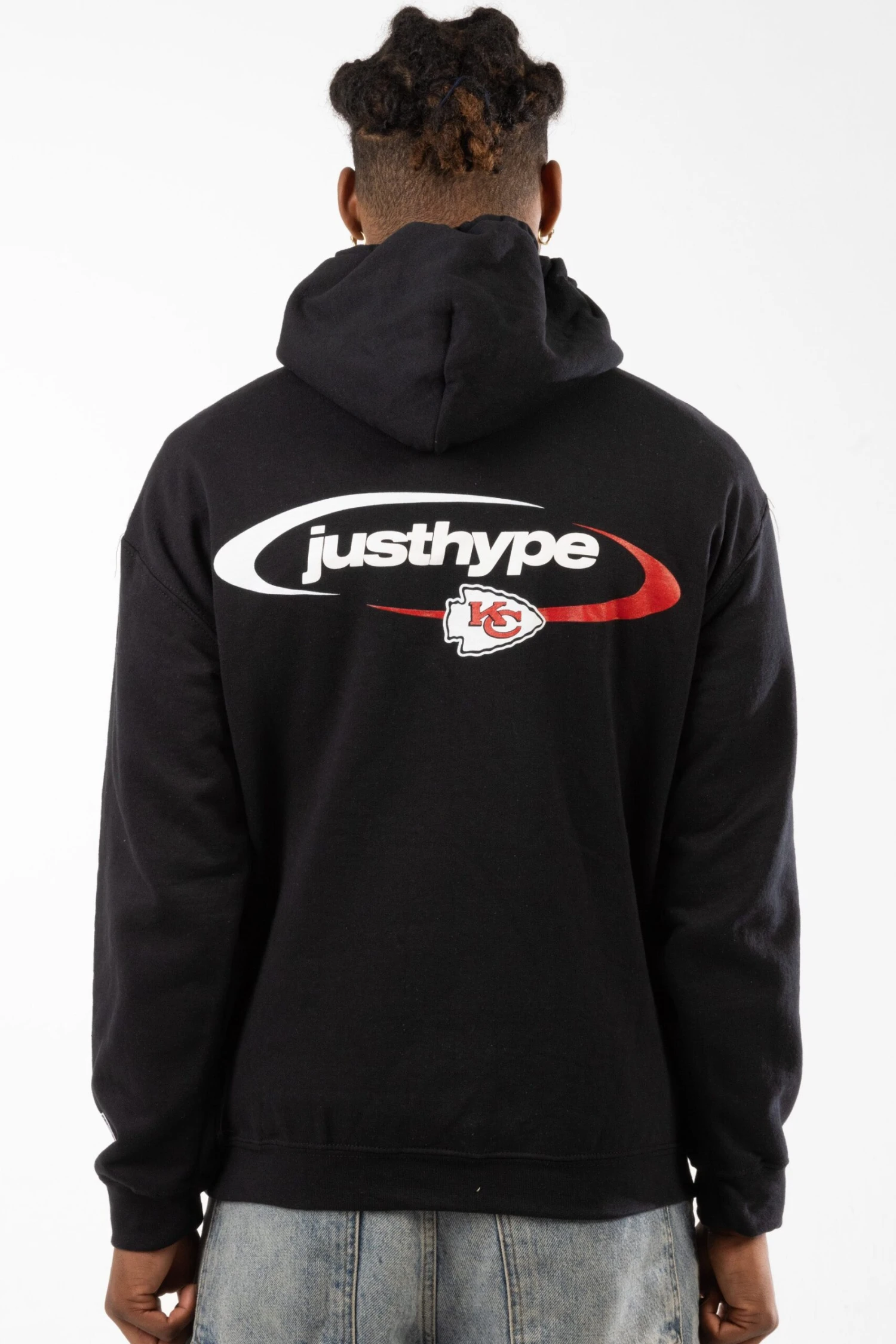 NFL X HYPE ADULTS BLACK KANSAS CITY CHIEFS HOODIE 6 NFL X HYPE ADULTS BLACK KANSAS CITY CHIEFS HOODIE - Image 4