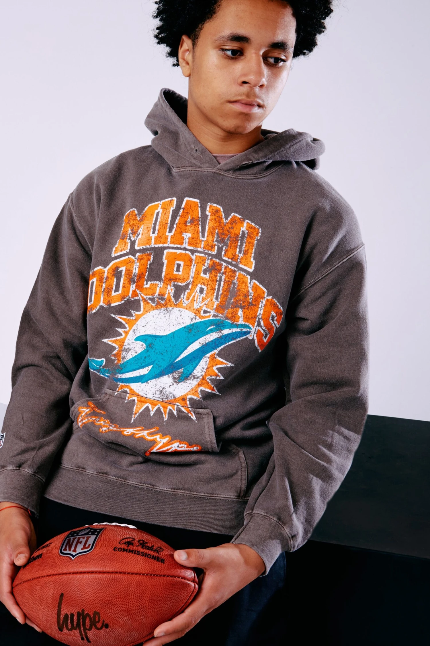 NFL X HYPE KIDS BROWN MIAMI DOLPHINS HOODIE 10 NFL X HYPE KIDS BROWN MIAMI DOLPHINS HOODIE - Image 8