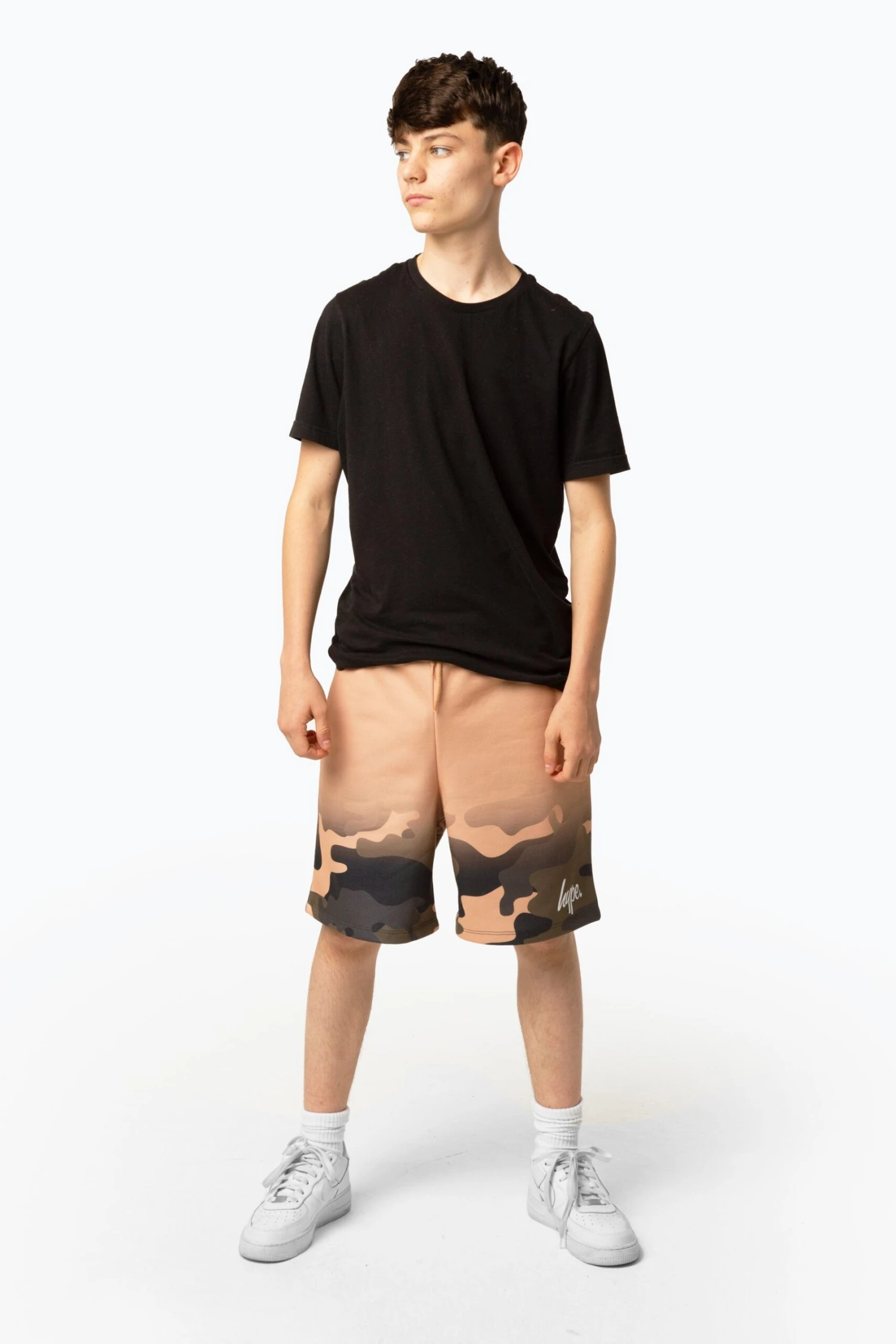 HYPE BOYS BEIGE SAND CAMO SCRIPT SHORTS 5 HYPE BOYS BEIGE SAND CAMO SCRIPT SHORTS - Image 3