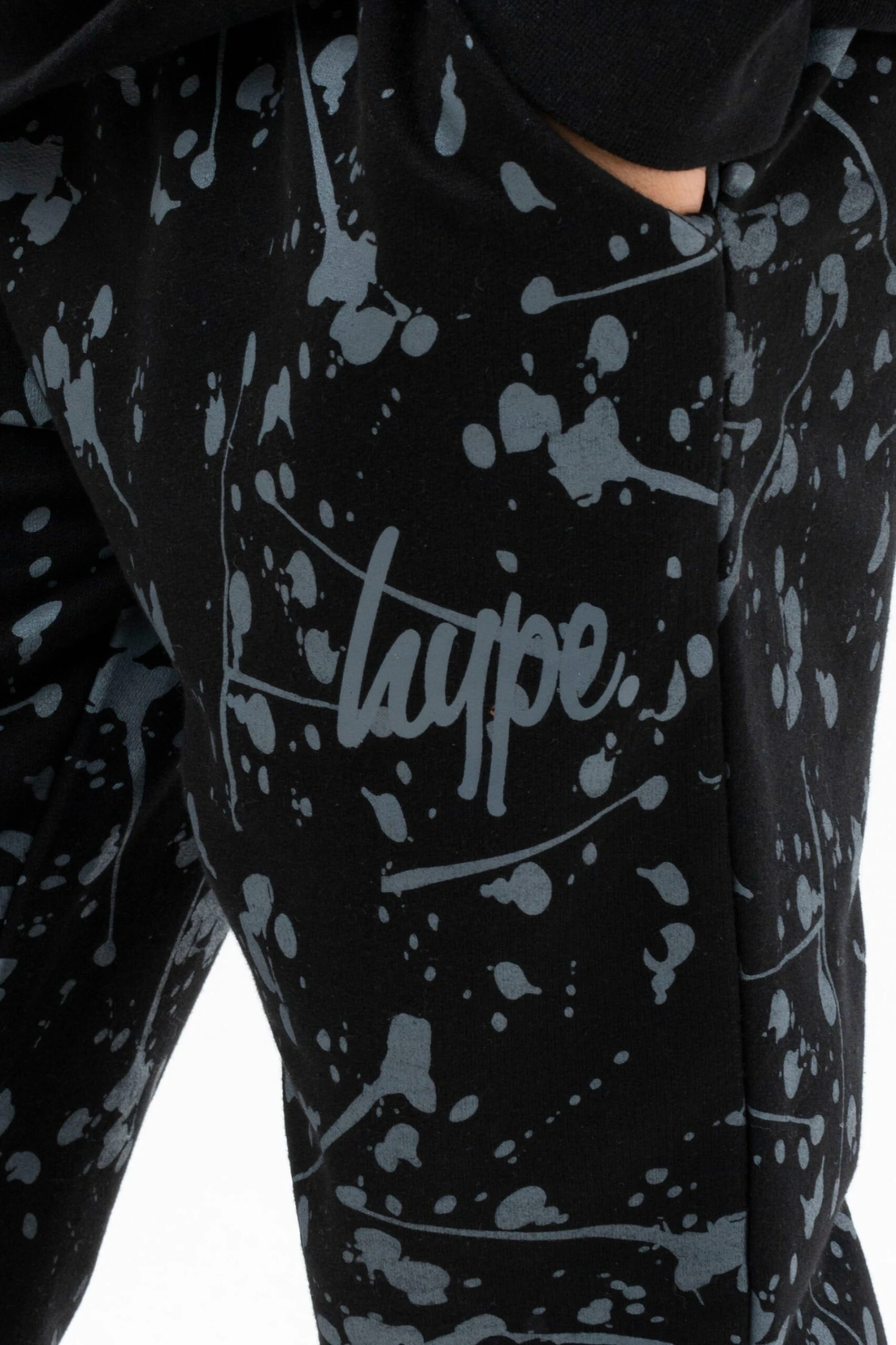 HYPE BOYS BLACK SPLATTER SCRIPT HOODIE & JOGGERS 9 HYPE BOYS BLACK SPLATTER SCRIPT HOODIE & JOGGERS - Image 7