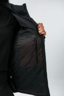 HYPE DEEP FILLED BLACK PUFFER ADULT JACKET -Hype TWBT 044 DETAIL 1 jpg