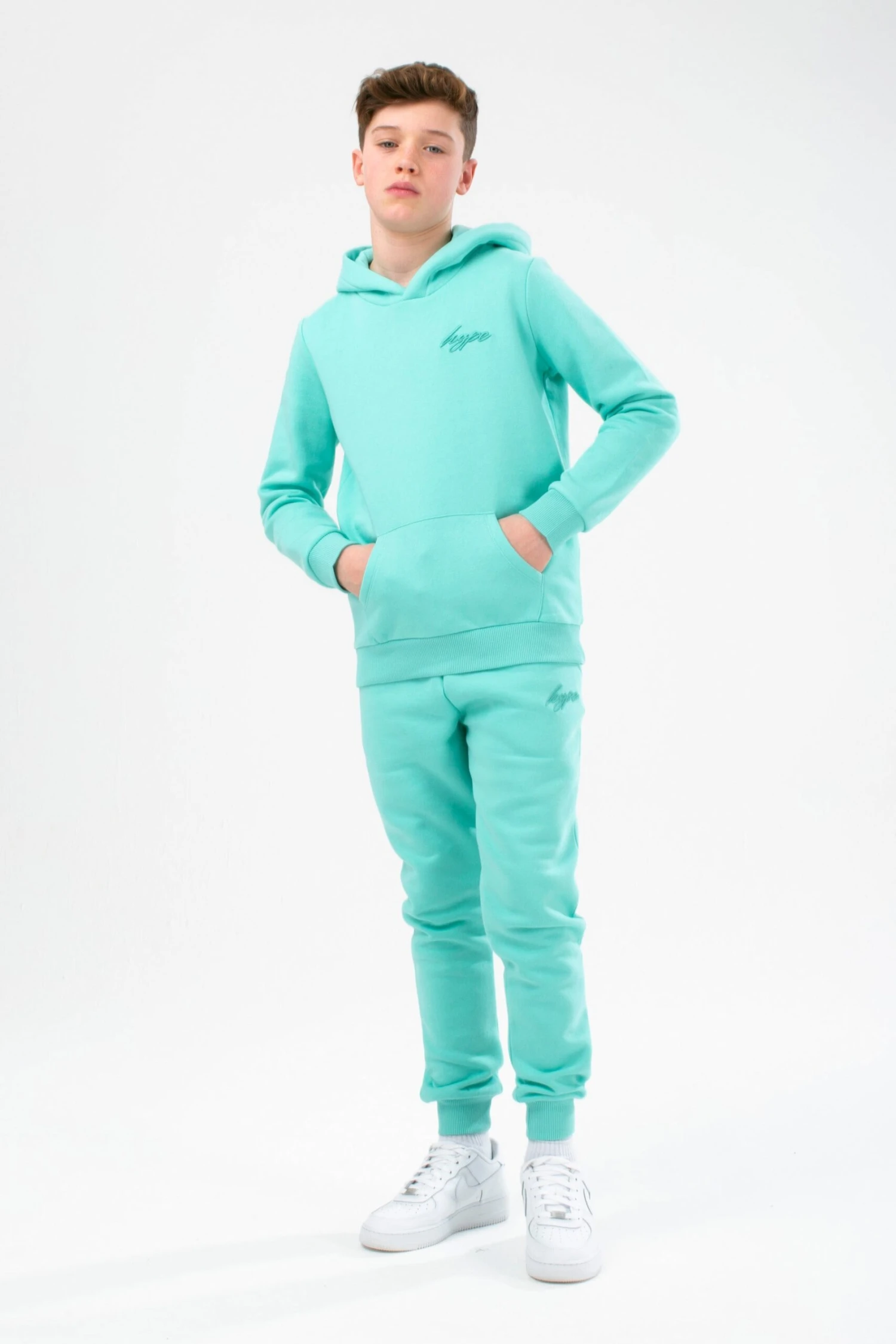 HYPE MINT KIDS OVERHEAD HOODIE & JOGGERS SET 3 HYPE MINT KIDS OVERHEAD HOODIE & JOGGERS SET