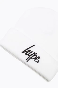 HYPE WHITE SCRIPT BEANIE -Hype WUBT 061 2