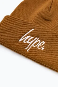 HYPE CARAMEL SCRIPT BEANIE -Hype WUBT 062 2