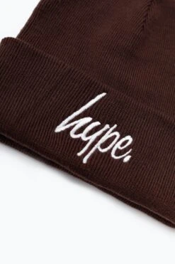 HYPE PLUM SCRIPT BEANIE 7 HYPE PLUM SCRIPT BEANIE -Hype WUBT 076 2