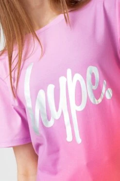 HYPE GIRLS PINK FADE HOLOGRAPHIC SCRIPT T-SHIRT -Hype YVLR 491DETAIL