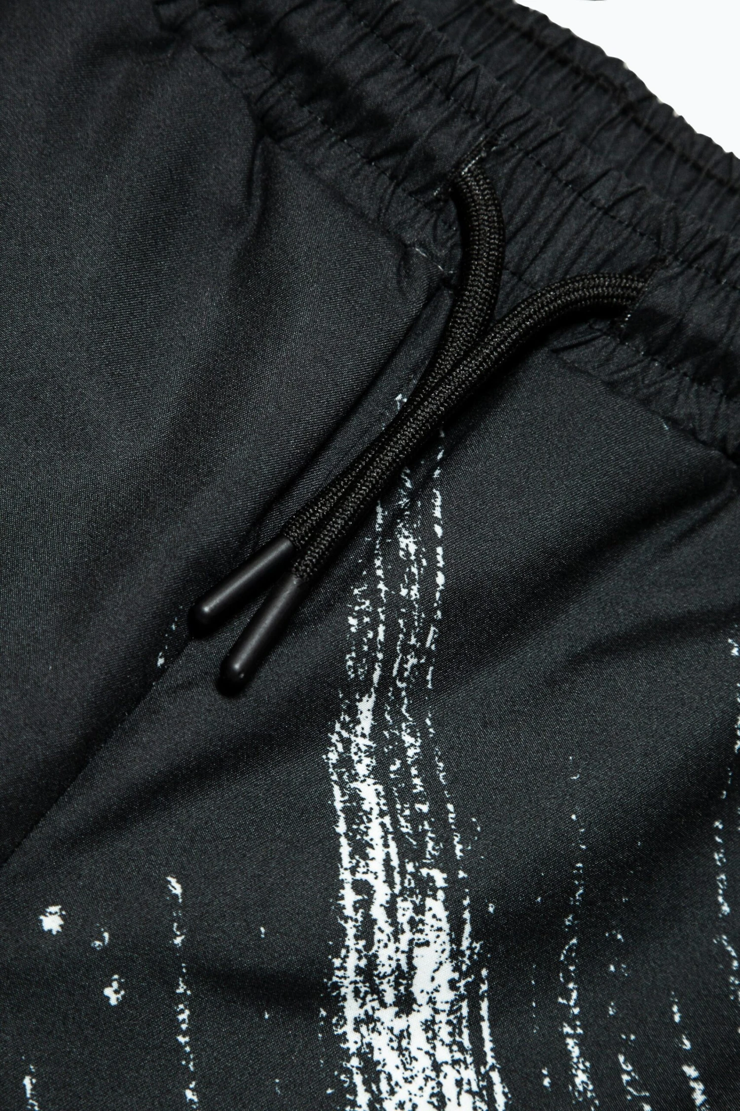 HYPE BOYS MULTI BLACK SCRATCH SCRIBBLE SWIM SHORTS 6 HYPE BOYS MULTI BLACK SCRATCH SCRIBBLE SWIM SHORTS - Image 4