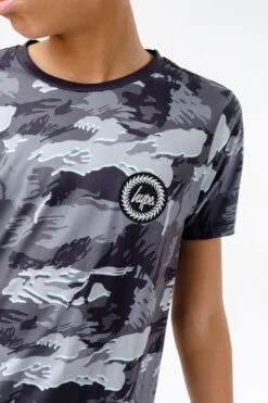 HYPE BOYS GREY GLOOM CAMO CREST T-SHIRT 14 HYPE BOYS GREY GLOOM CAMO CREST T-SHIRT -Hype ZVLR 036DETAIL
