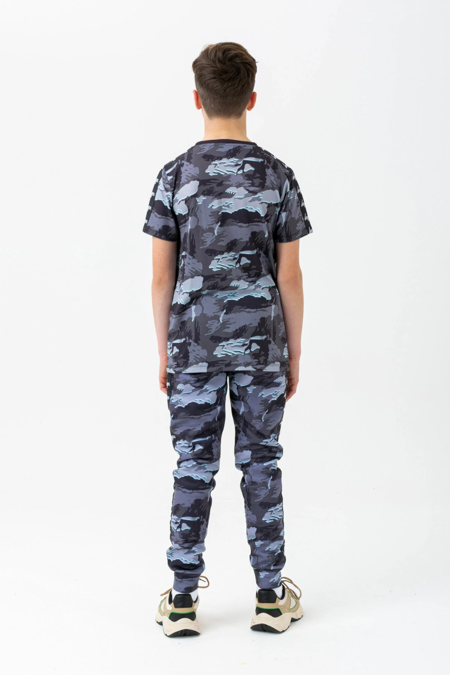 HYPE BOYS GREY GLOOM CAMO CREST T-SHIRT 9 HYPE BOYS GREY GLOOM CAMO CREST T-SHIRT - Image 7