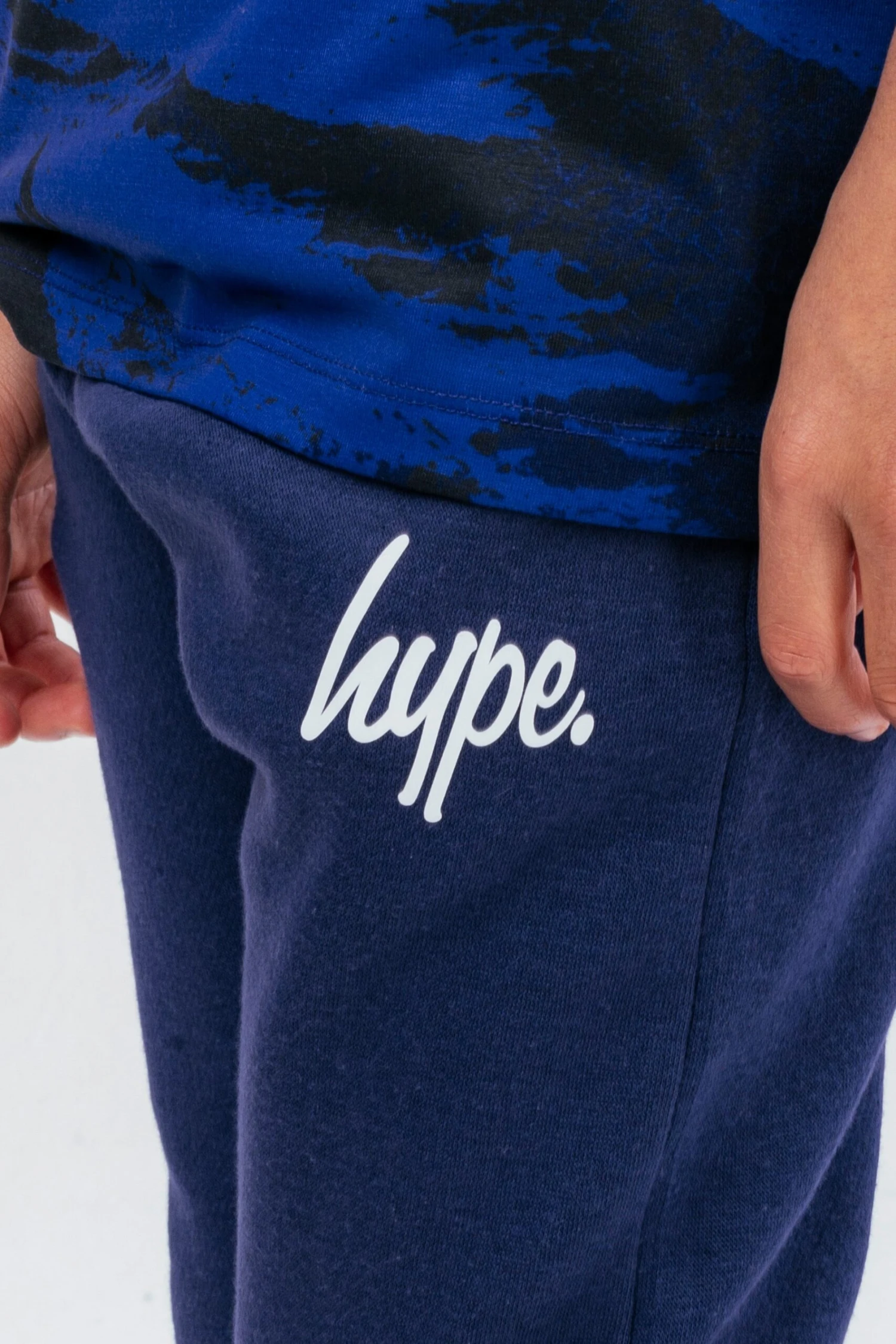 HYPE BOYS NAVY REEF SPRAY SCRIPT TEE & JOGGERS SET 8 HYPE BOYS NAVY REEF SPRAY SCRIPT TEE & JOGGERS SET - Image 6