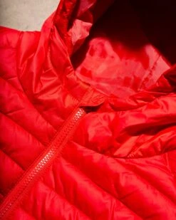 HYPE RED MEN'S PUFFER JACKET -Hype red coat detail 2